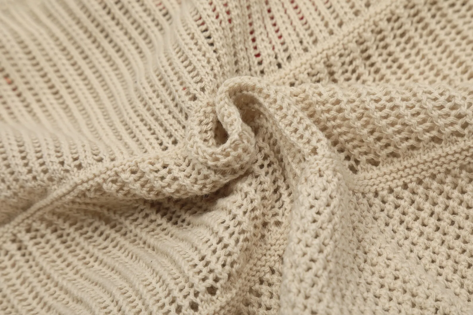 VIVI119# vivienne west wood West Queen Vivian Saturn New Retro "Unisex" Hollow Design Knitted Sweater Wool Round Neck 2024 Spring Latest Style Size: S -M- L Color: Apricot Royal Blue
